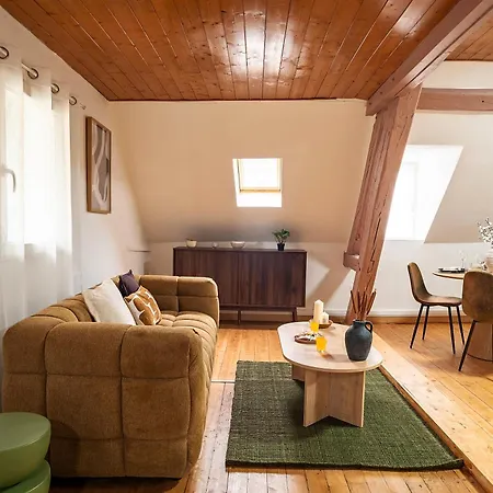 Renovated Duplex In The Heart Of *
